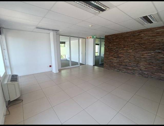 BUSINESS PROPERTY TO RENT IN WELTEVREDEN PARK
